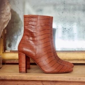 Sezane High Adele Leather Boots in Camel Croco - size 40, runs small